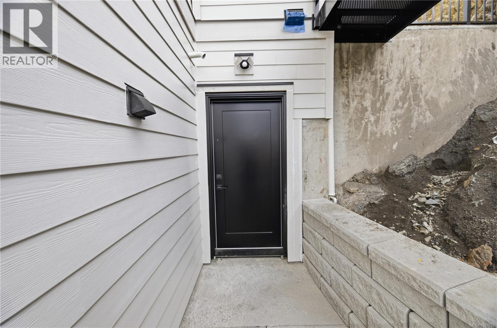  2090 Kingbird Drive, Langford