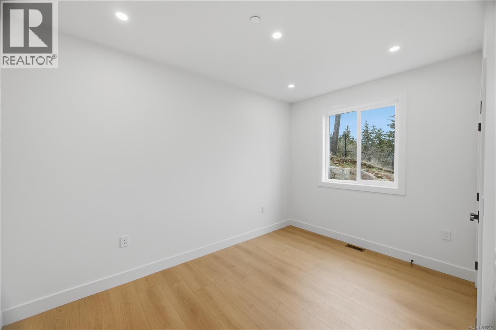  2090 Kingbird Drive, Langford