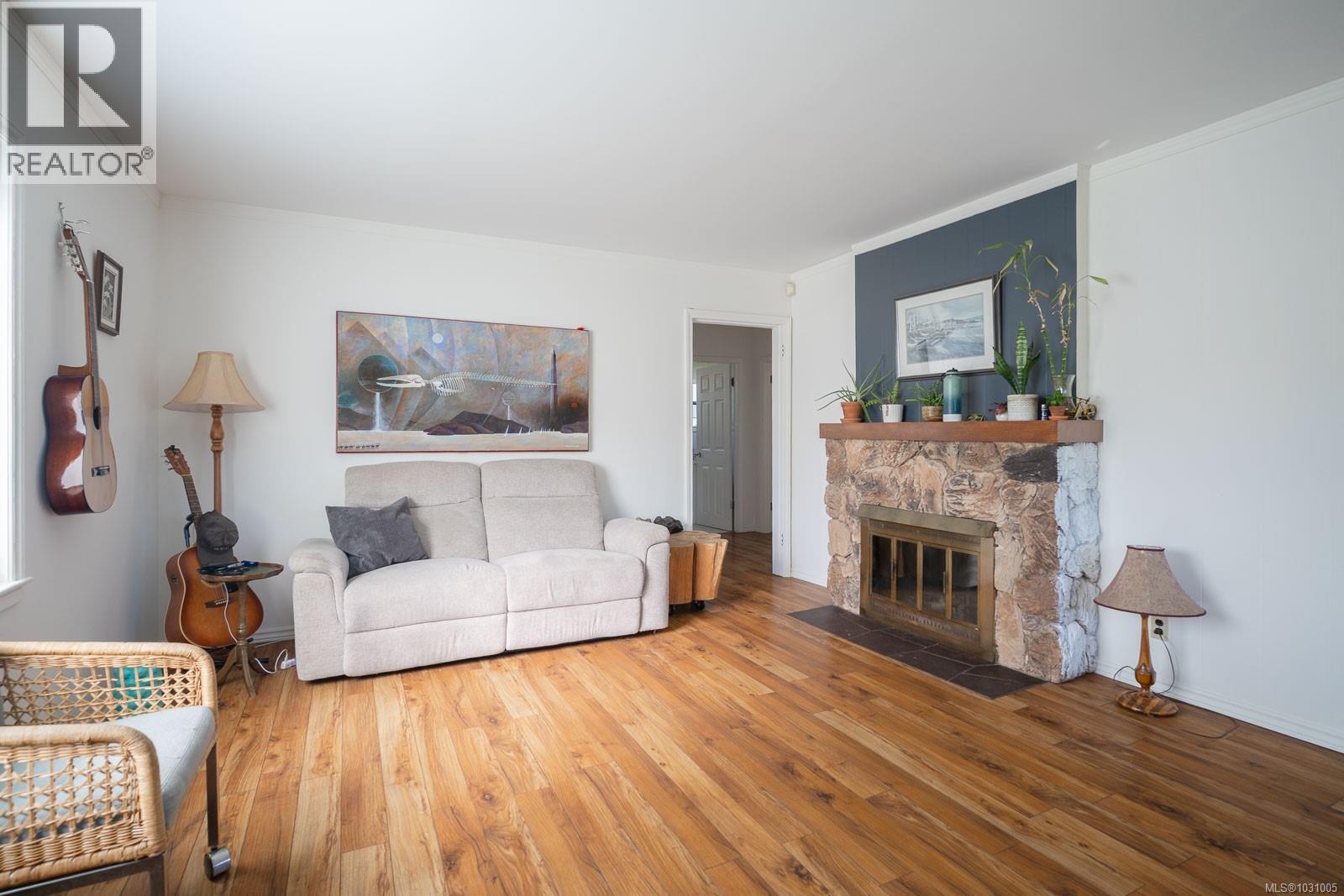 464 Renfrew St - 5