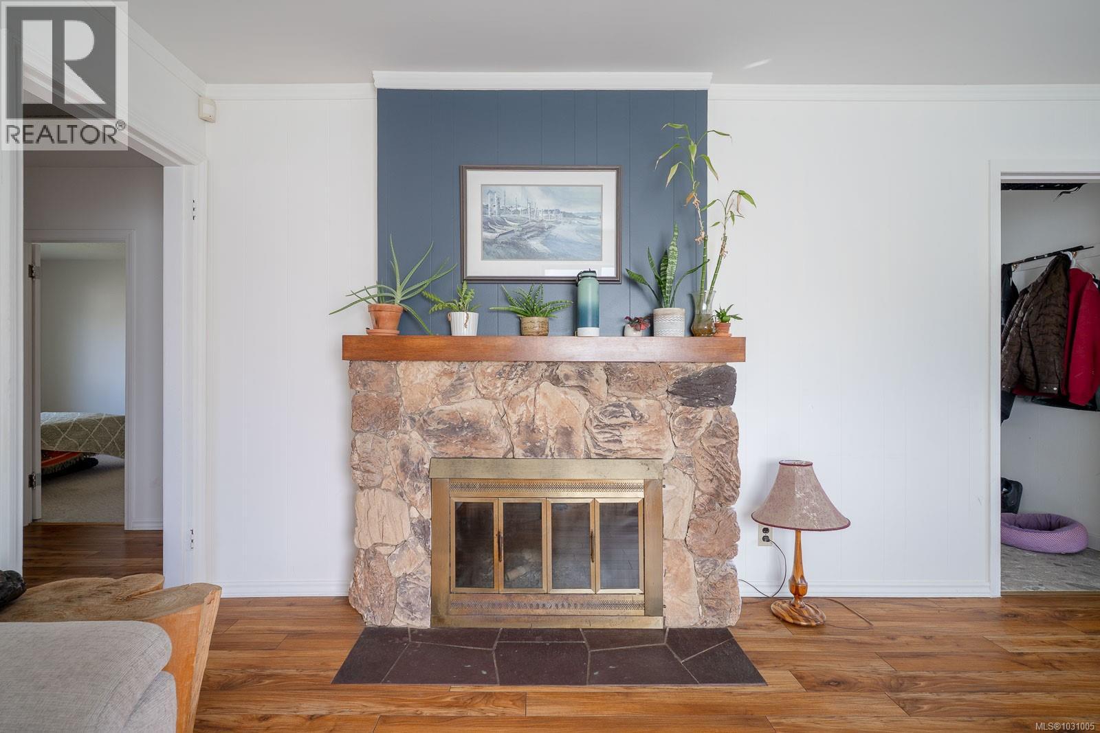 464 Renfrew St - 8