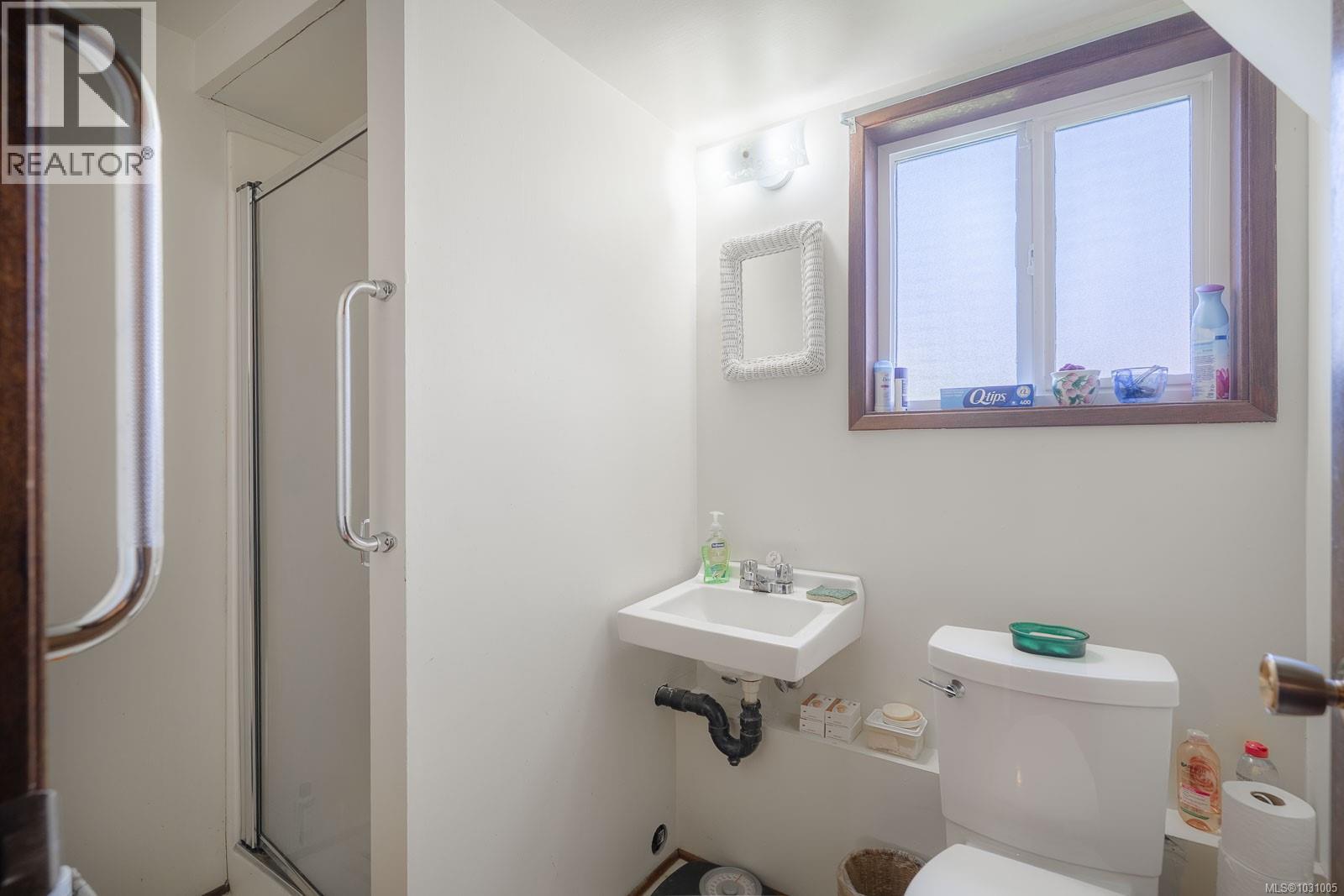 464 Renfrew St - 22