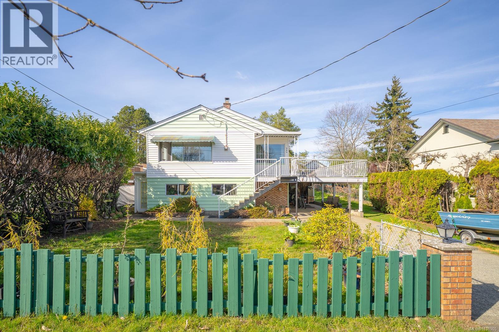 464 Renfrew St - 35
