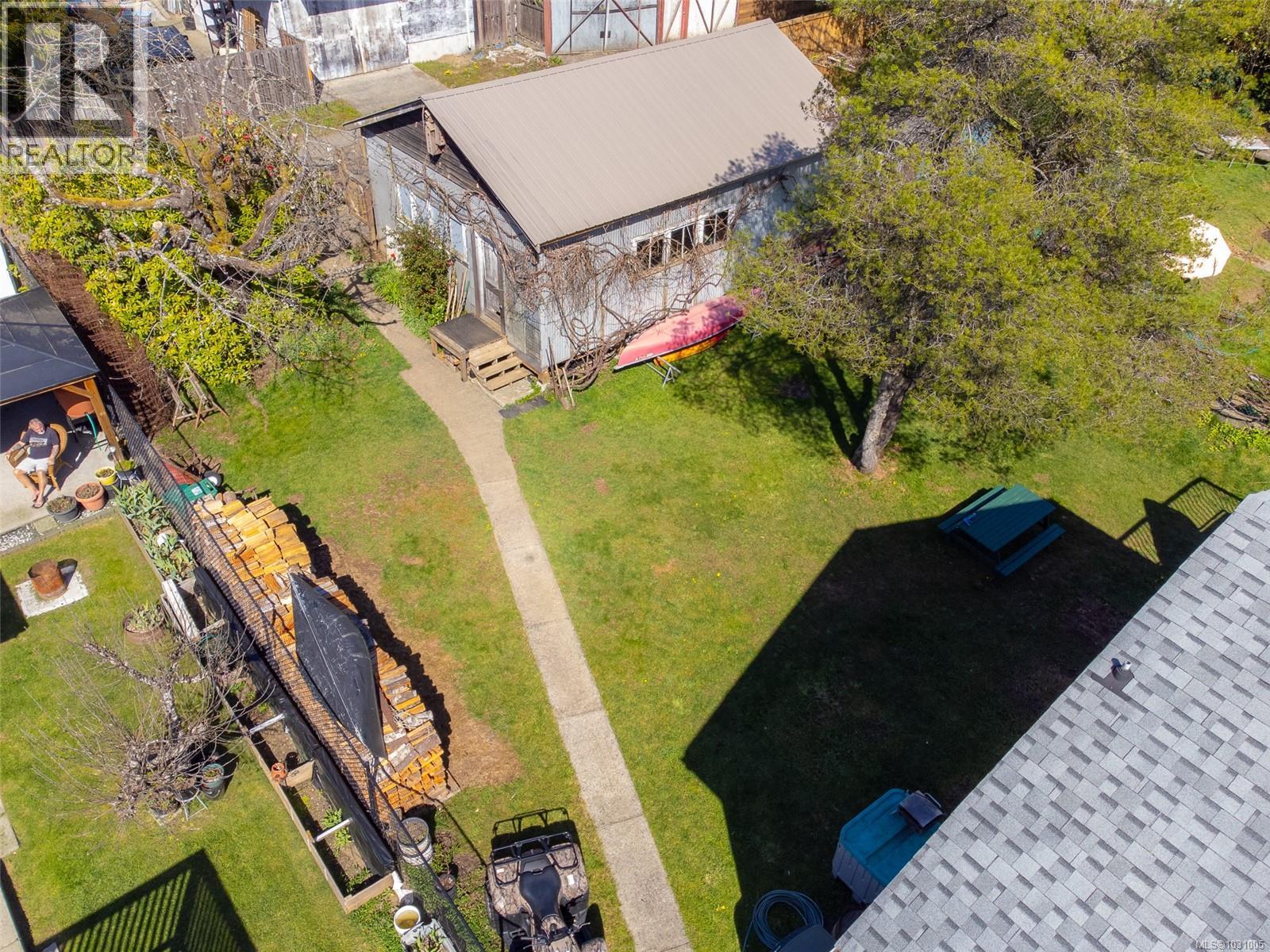 464 Renfrew St - 29