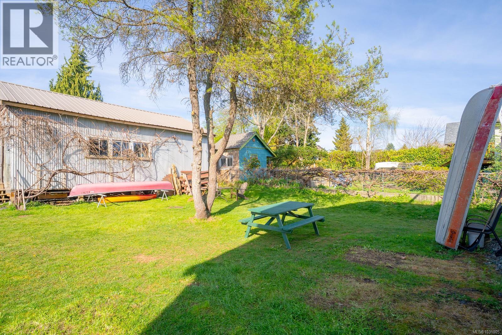 464 Renfrew St - 30