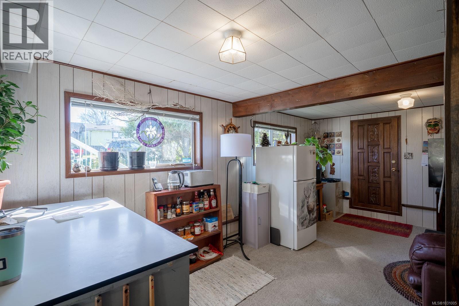 464 Renfrew St - 19
