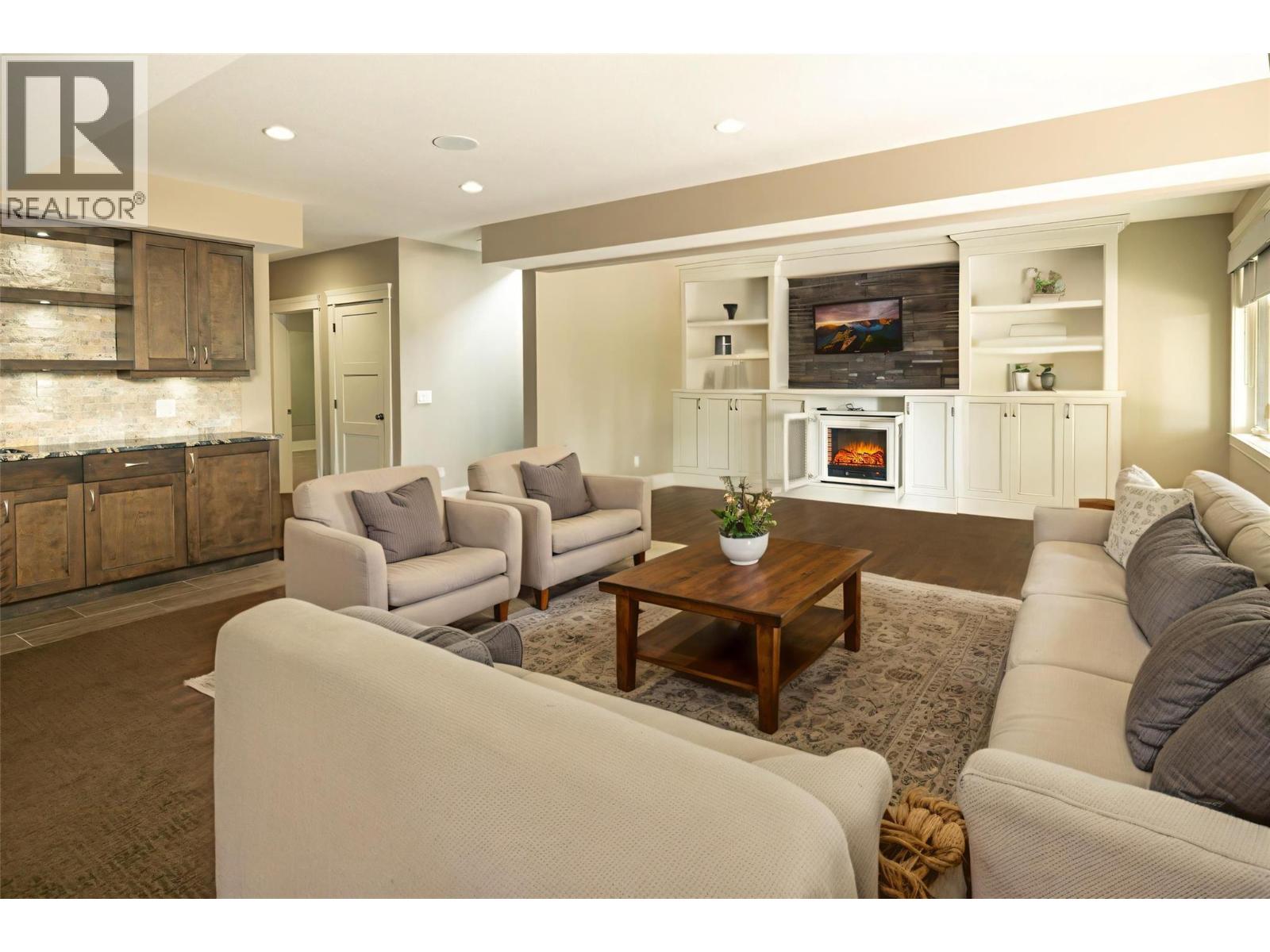  4149 Gallaghers Fairway South, Kelowna