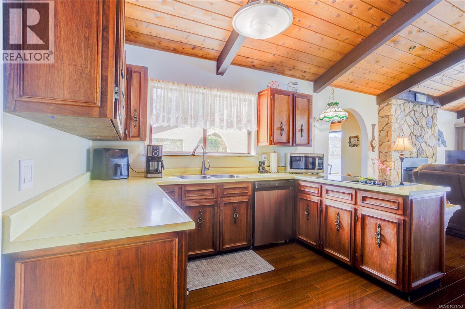 7774 Sunset Dr - 28