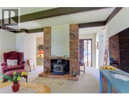 7774 Sunset Dr, Lake Cowichan, BC V0R2G0 Photo 12