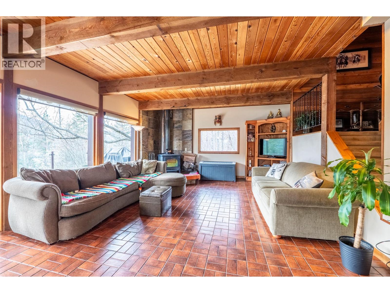 3169 Bainbridge Road - 11