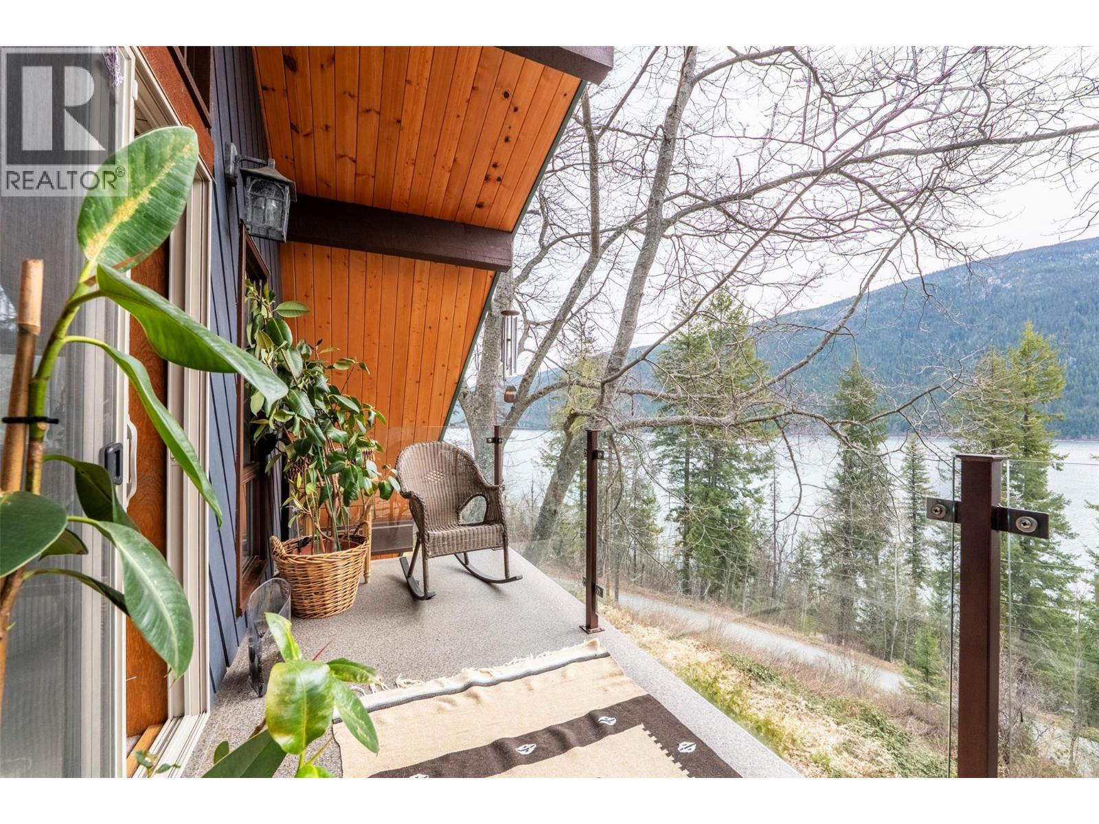 3169 Bainbridge Road - 25