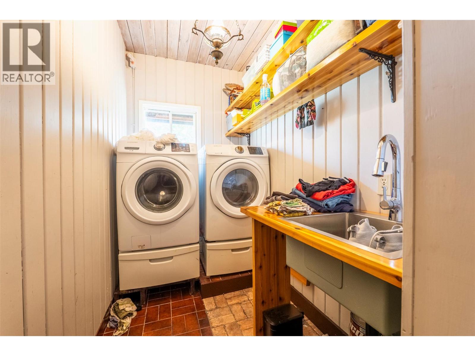 3169 Bainbridge Road - 34