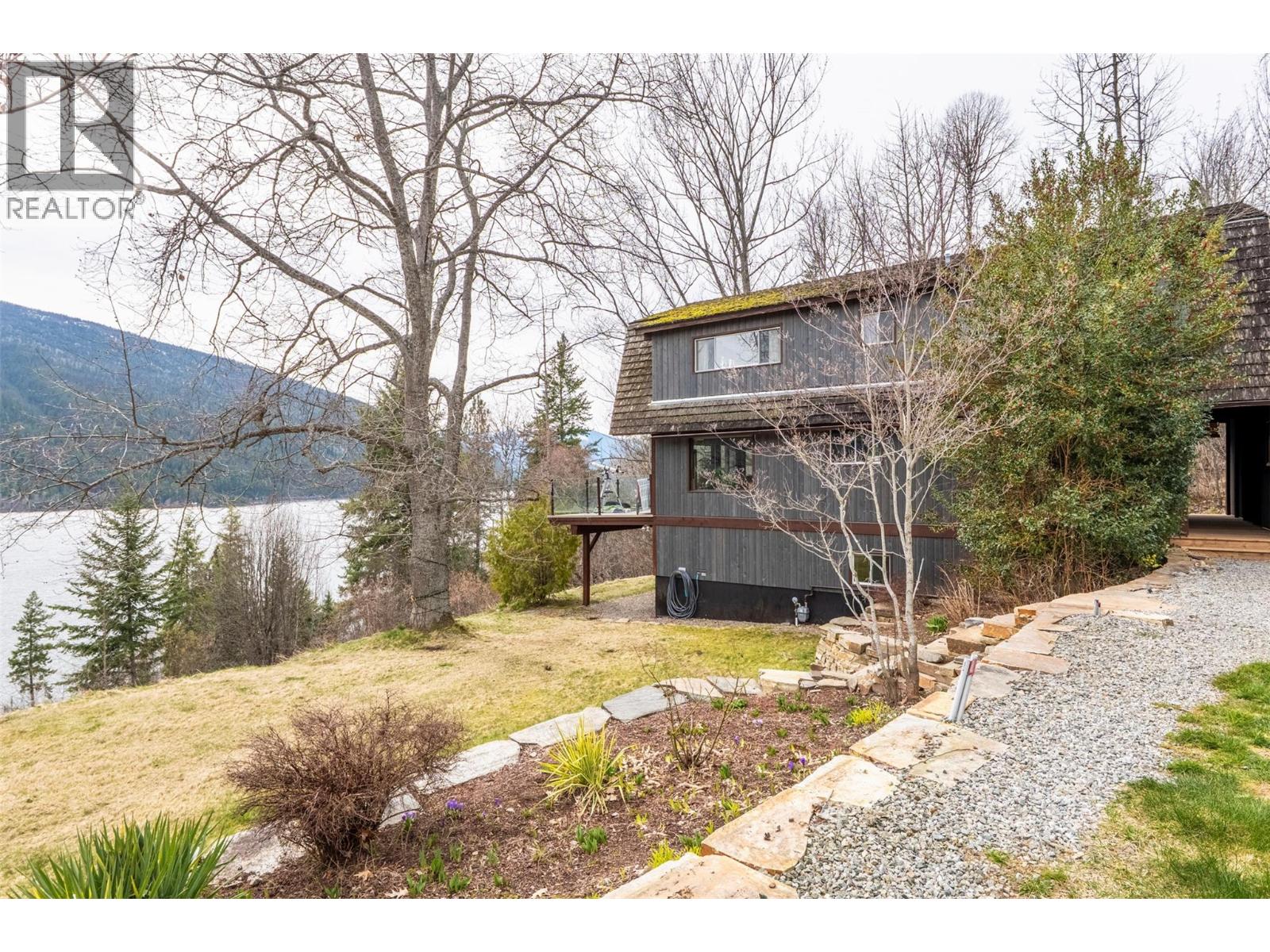 3169 Bainbridge Road - 79
