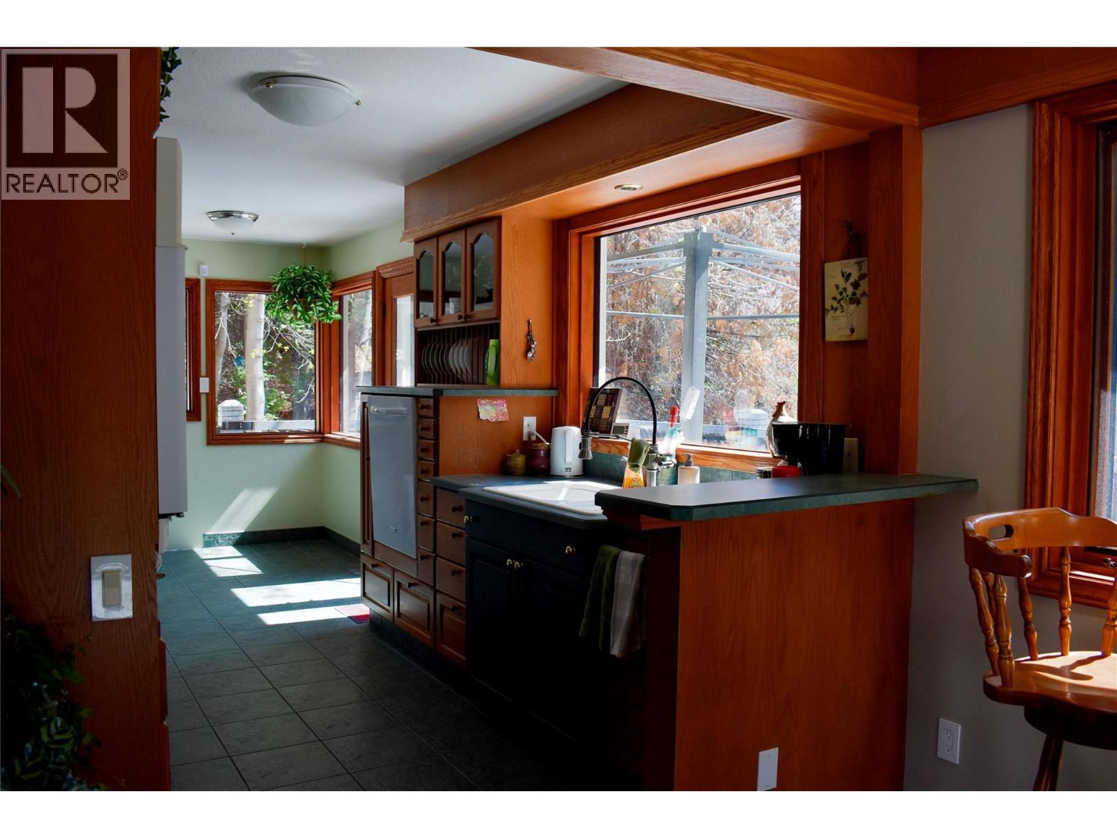 326 Adamson Drive, Penticton