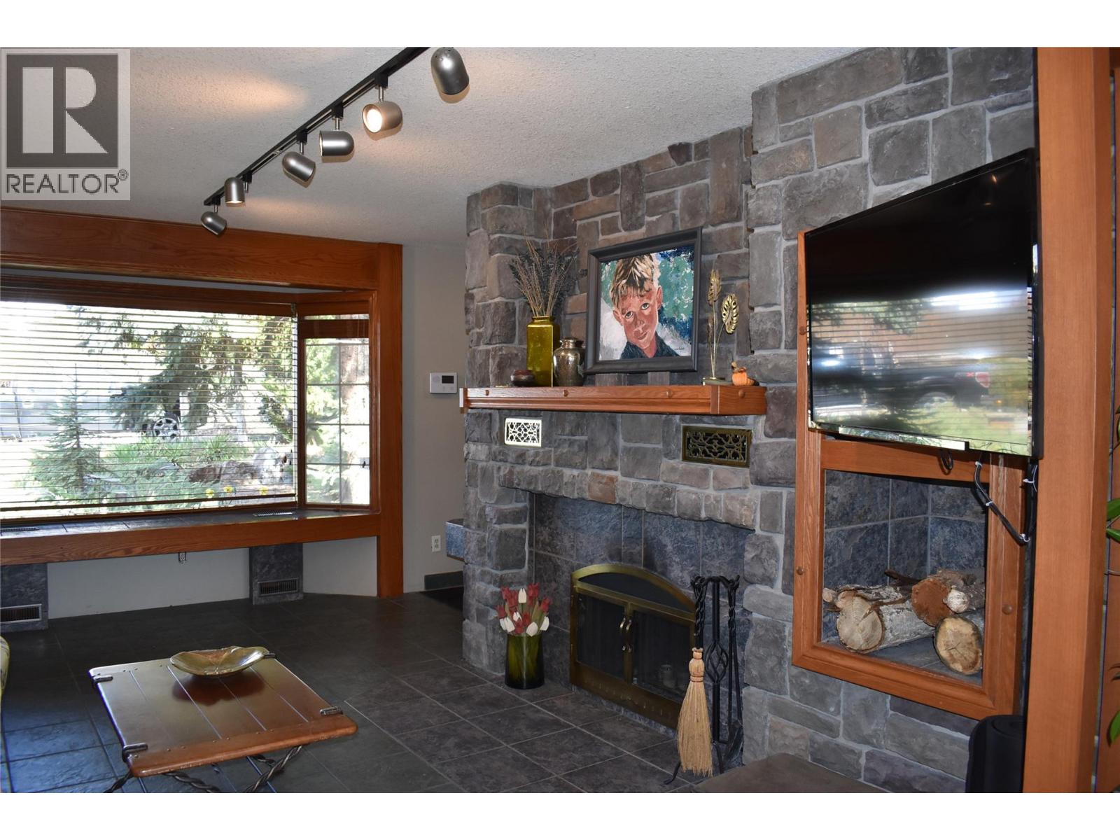 326 Adamson Drive, Penticton