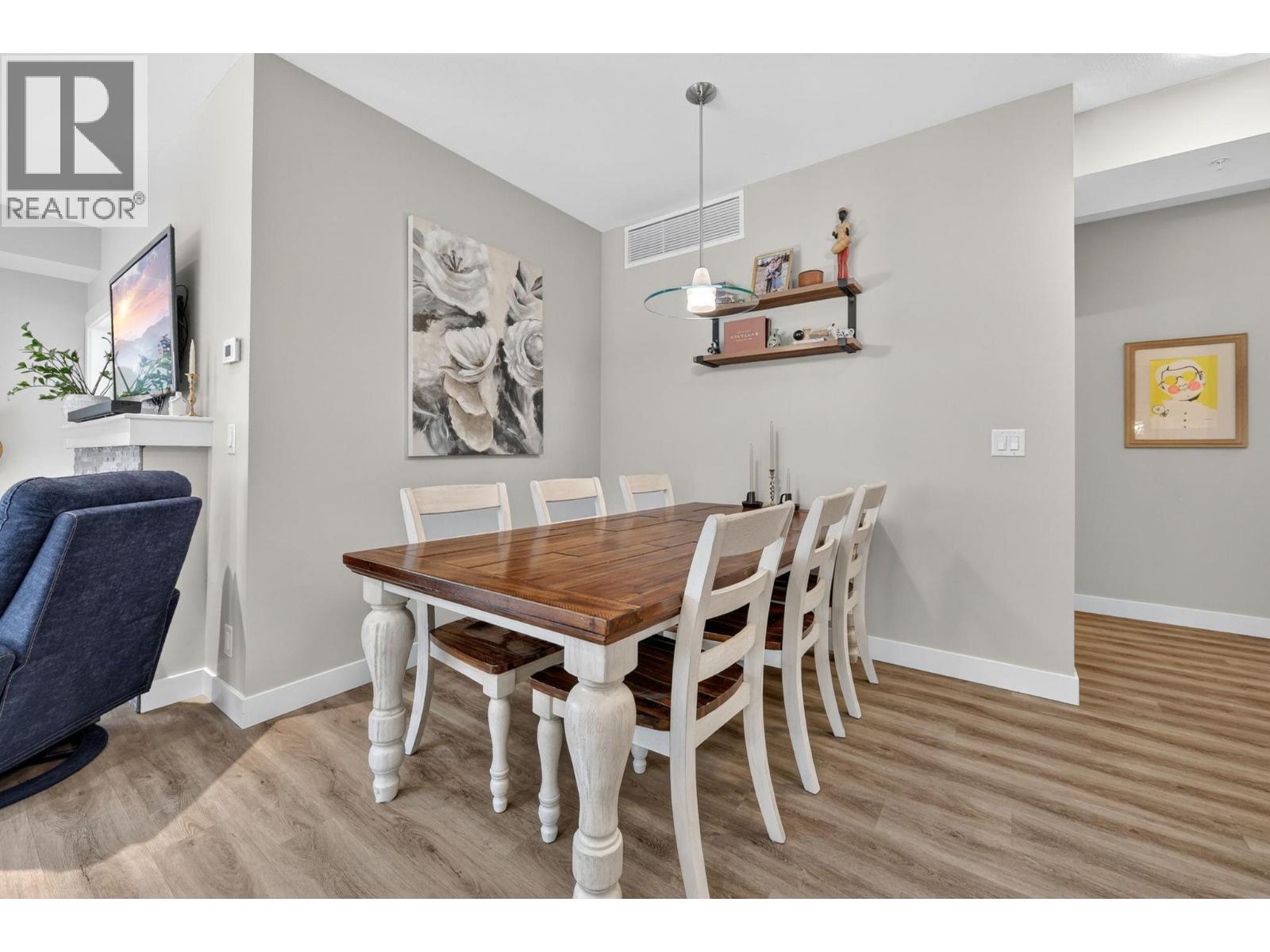 #108 1883 WATER STREET - 14