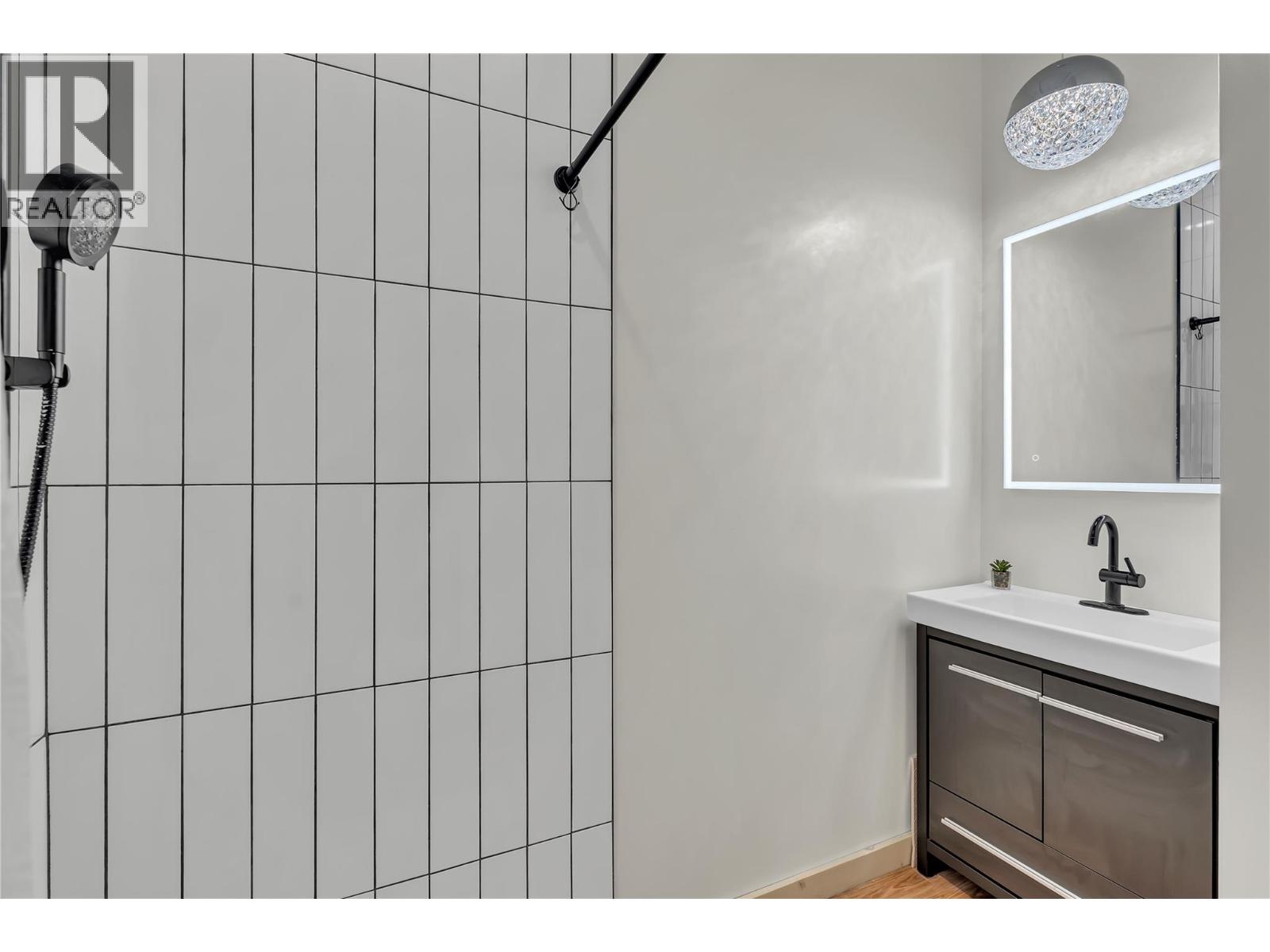 6074 Jackson Crescent Lot# 4, Peachland