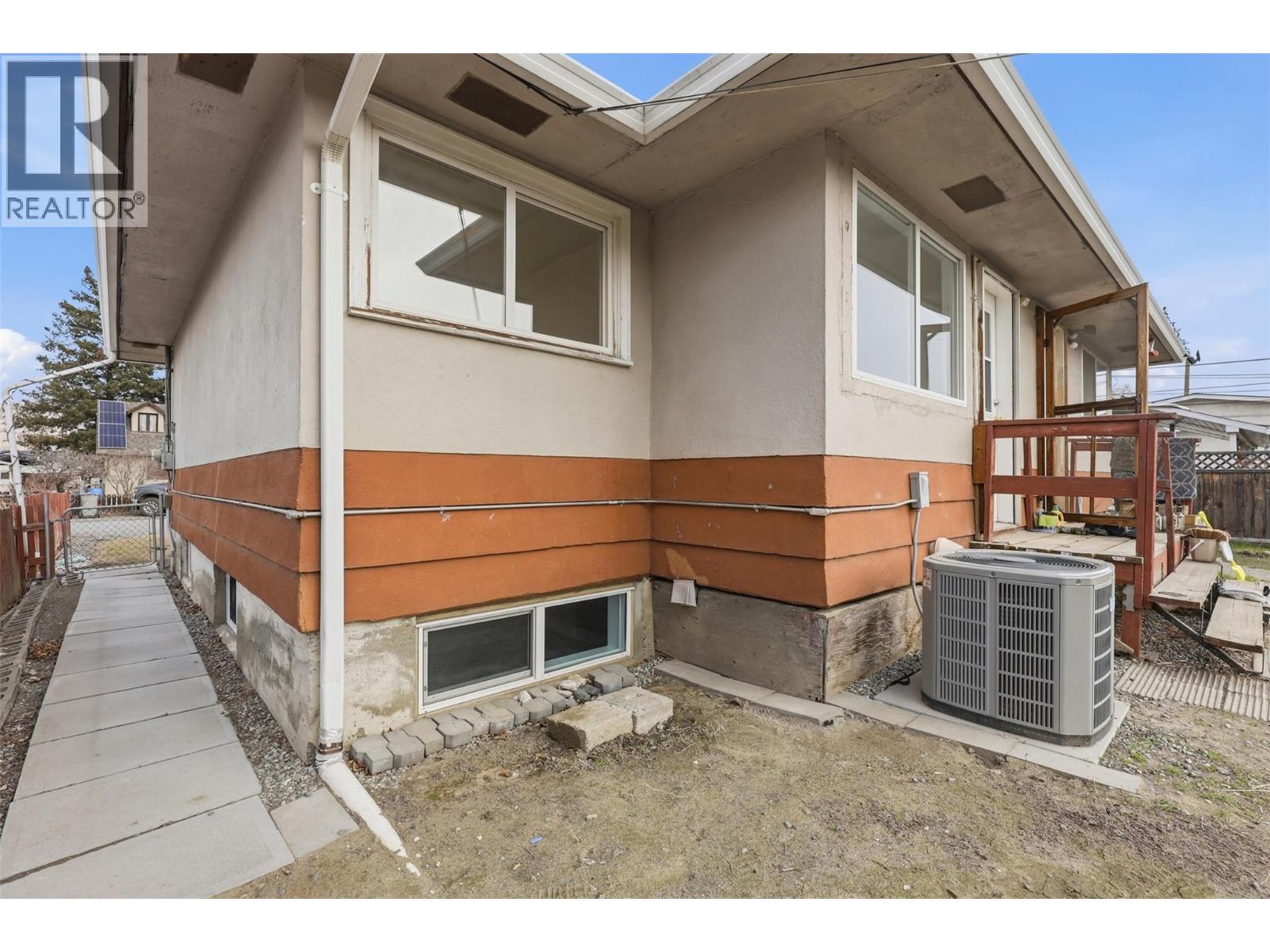 421/423 Alexander Avenue - 23