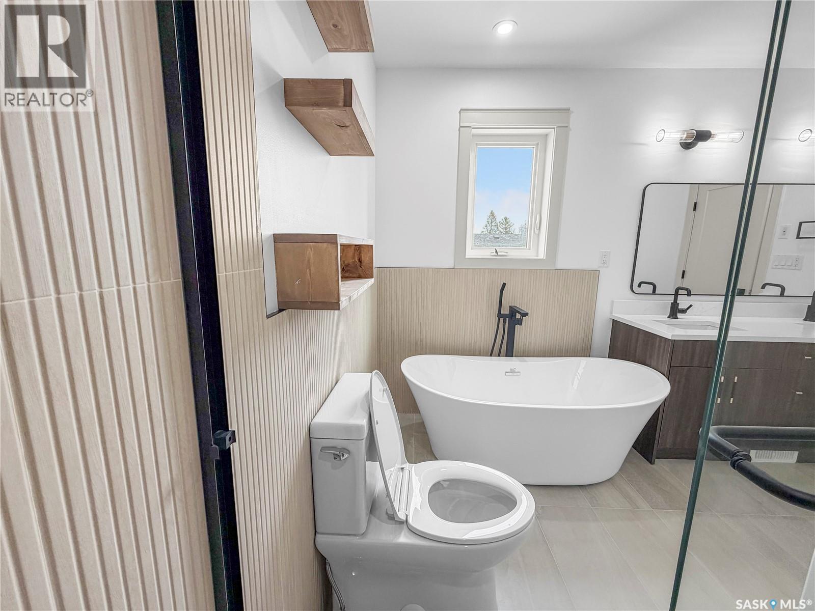 426 Empress STREET - 33