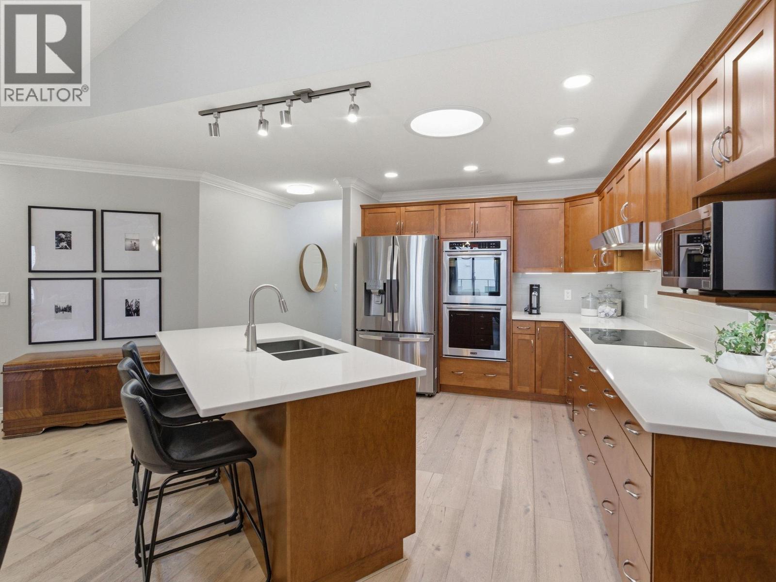 #8 2100 BOUCHERIE ROAD - 4