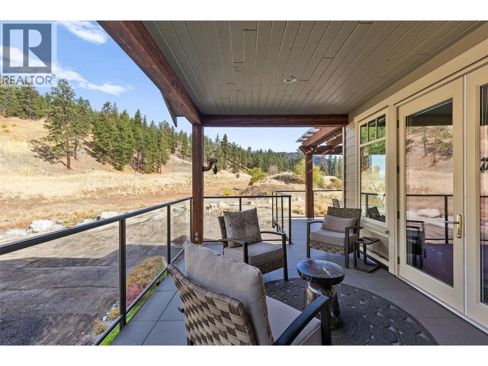 4000 Redstone Crescent Unit# 221, Peachland