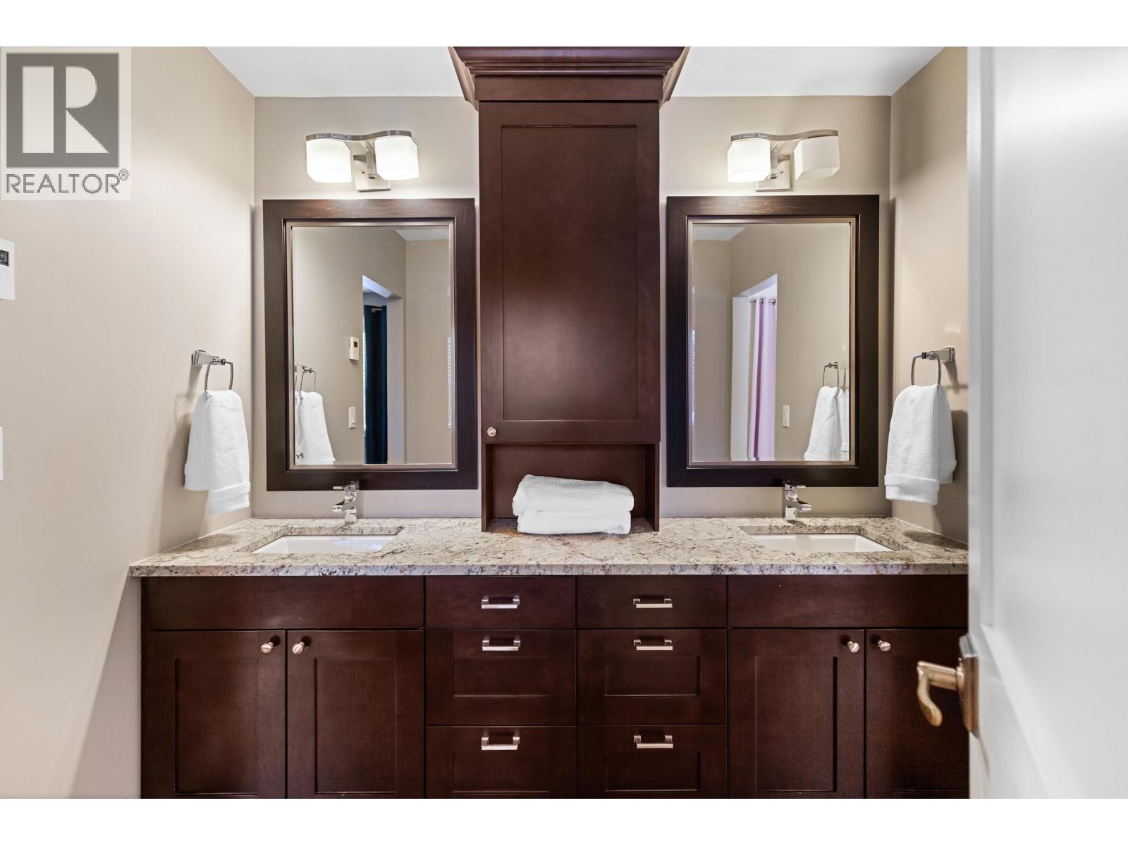 10888 LOLLAND CRESCENT - 22