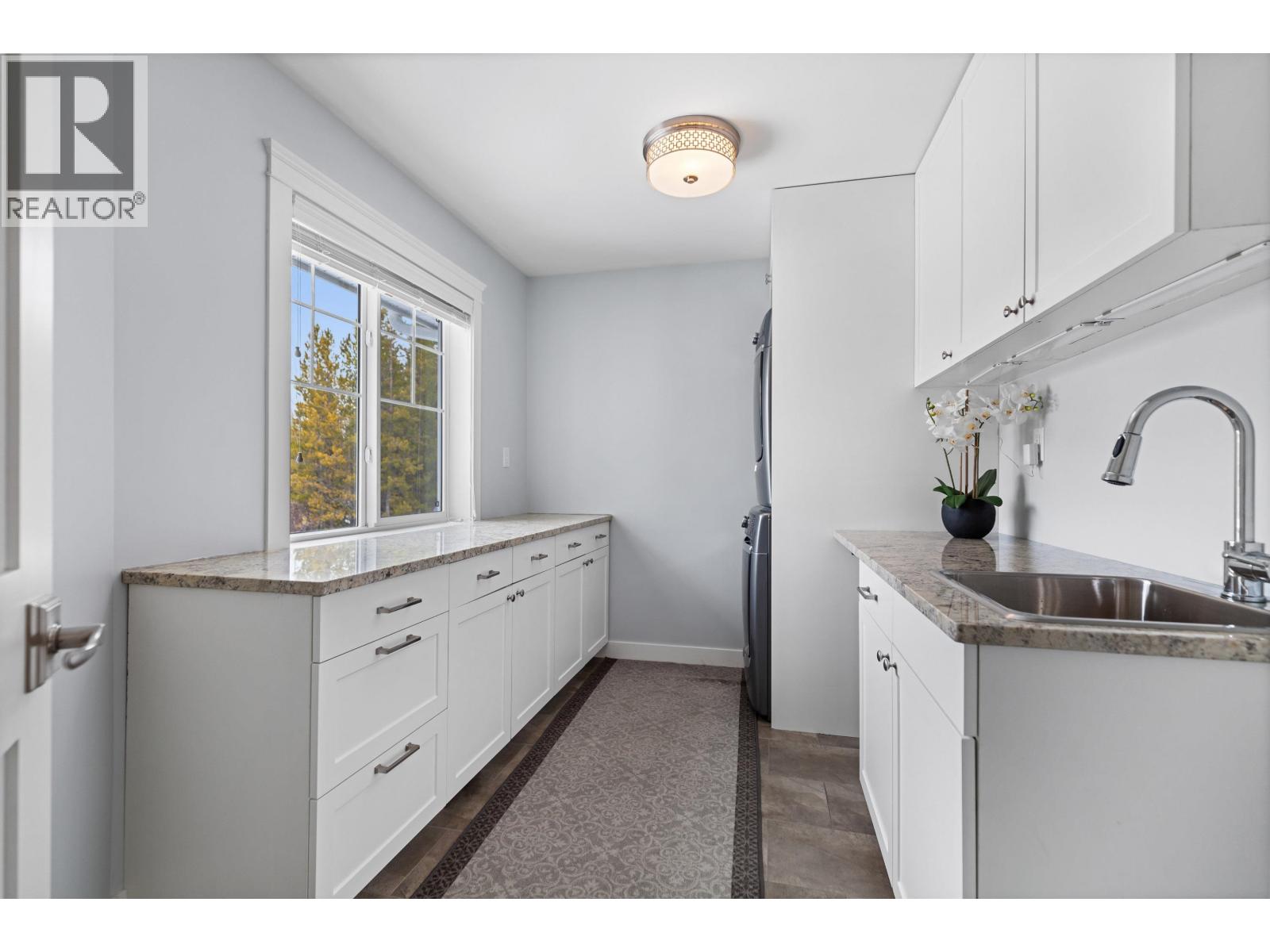 10888 LOLLAND CRESCENT - 28