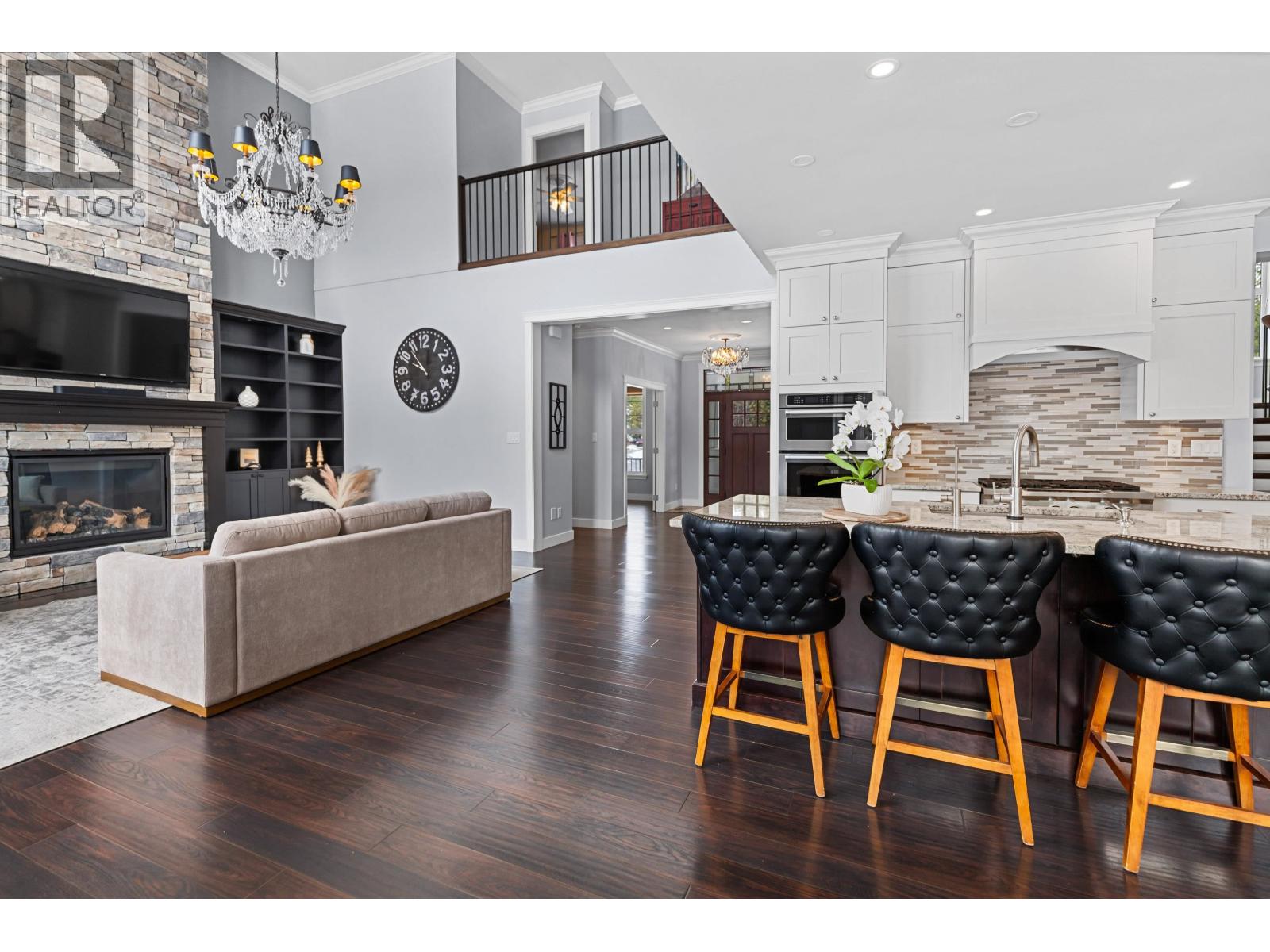 10888 LOLLAND CRESCENT - 11