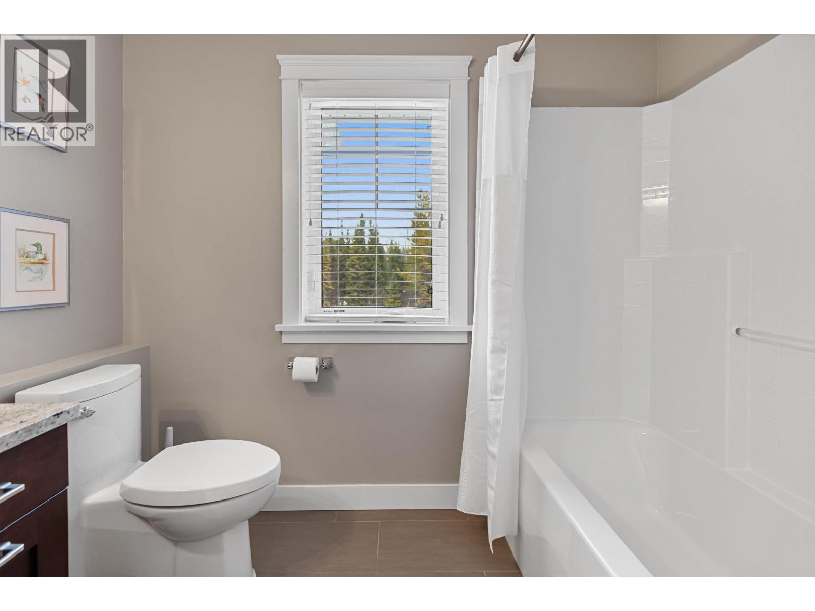 10888 LOLLAND CRESCENT - 27