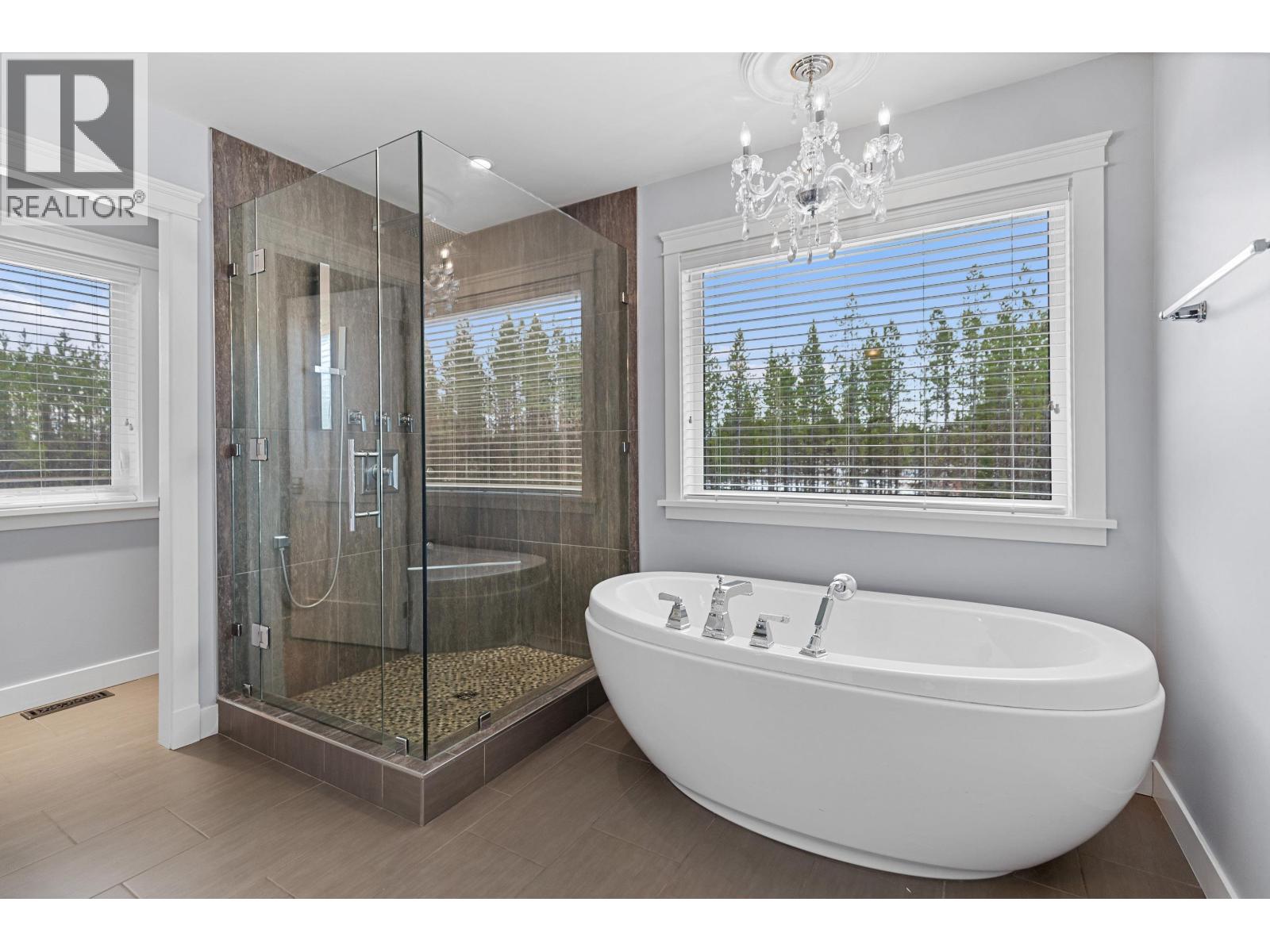 10888 LOLLAND CRESCENT - 17