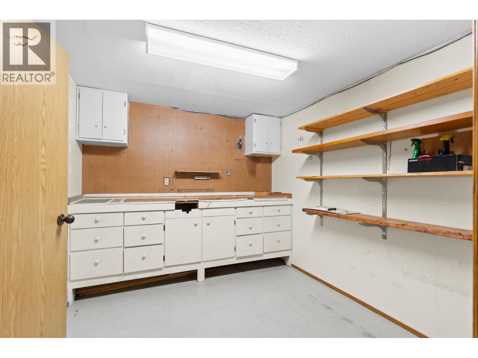 #129 1765 LECKIE ROAD - 37