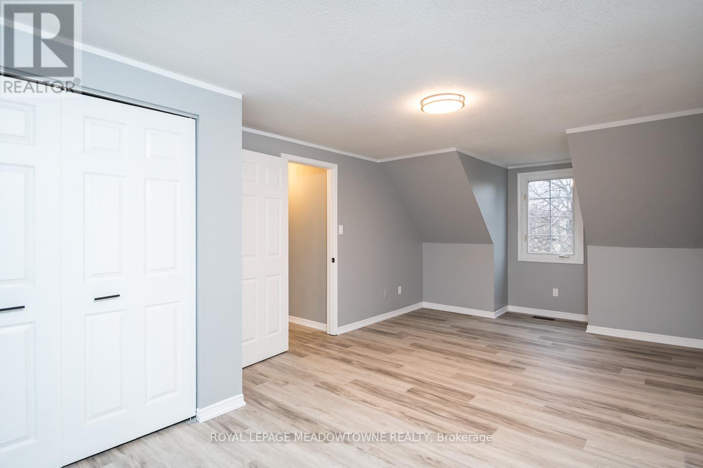 877 ANDERSON AVENUE - 32