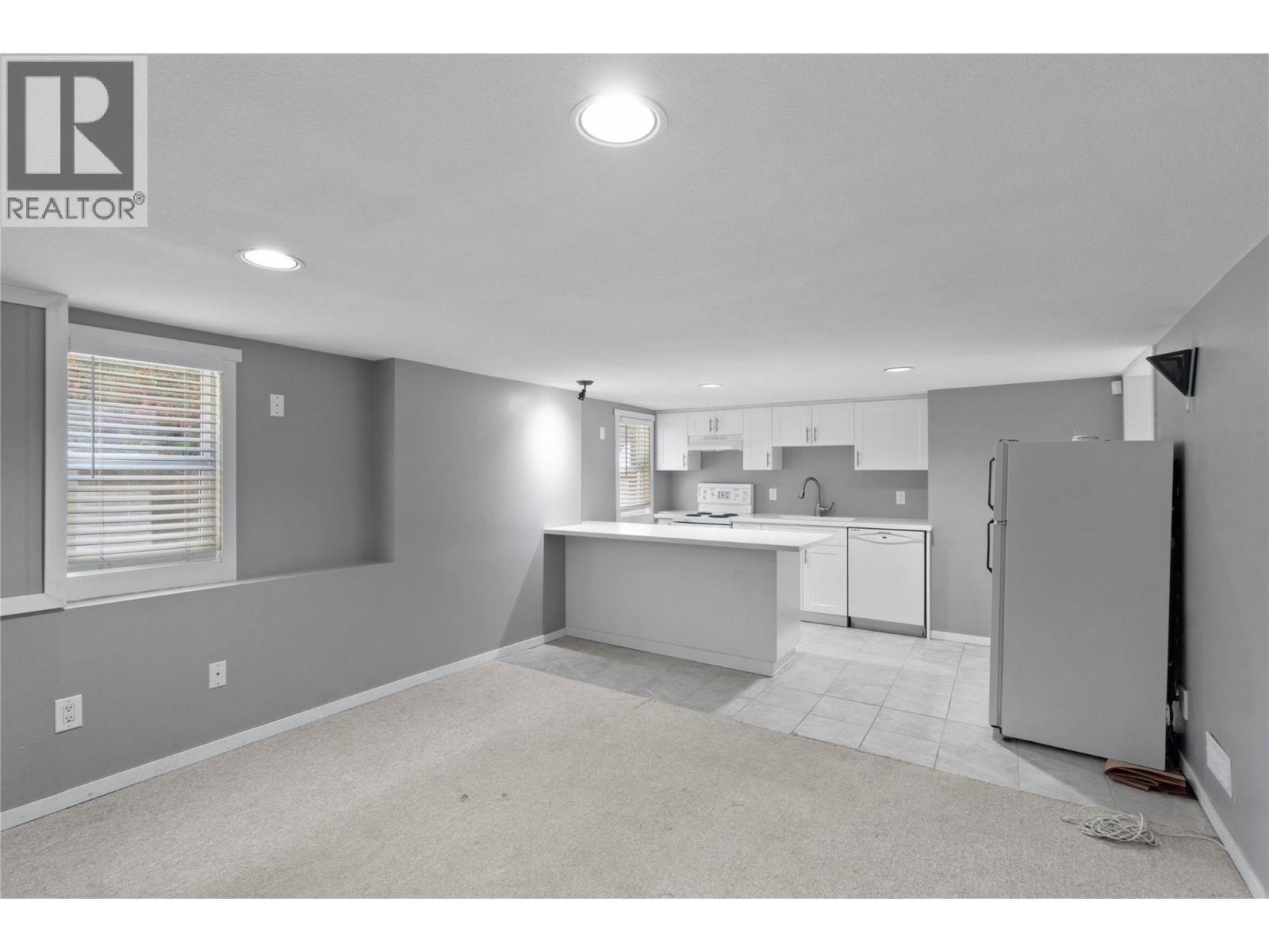 795 NICOLA STREET - 14