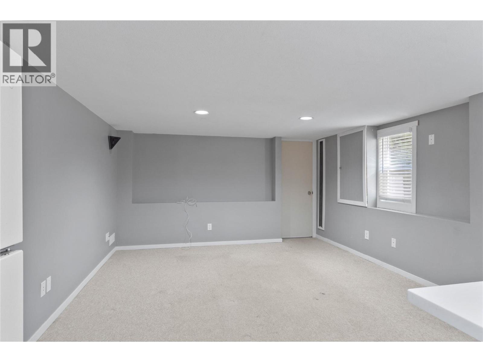 795 NICOLA STREET - 21