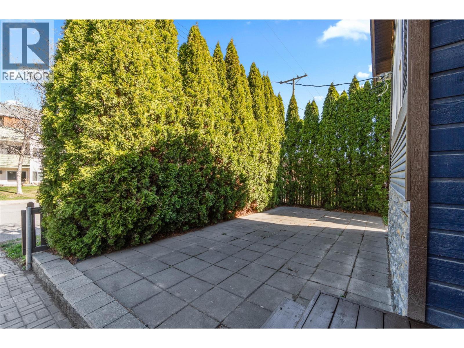 795 NICOLA STREET - 22