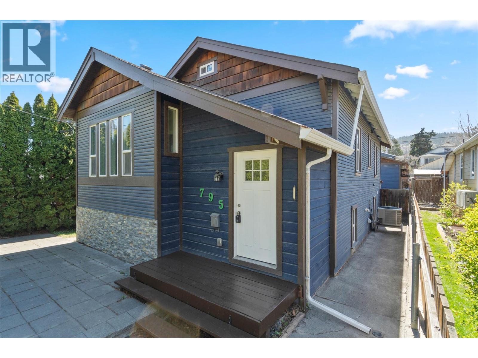 795 NICOLA STREET - Image 2