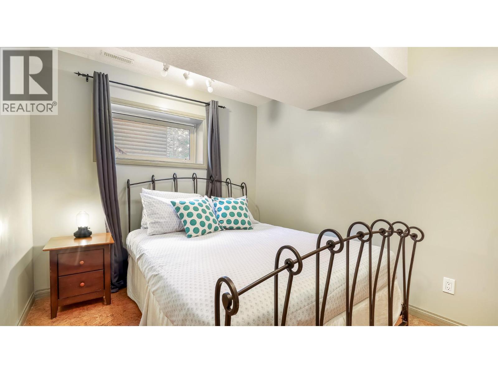 7491 PINE CONE LANE - 28