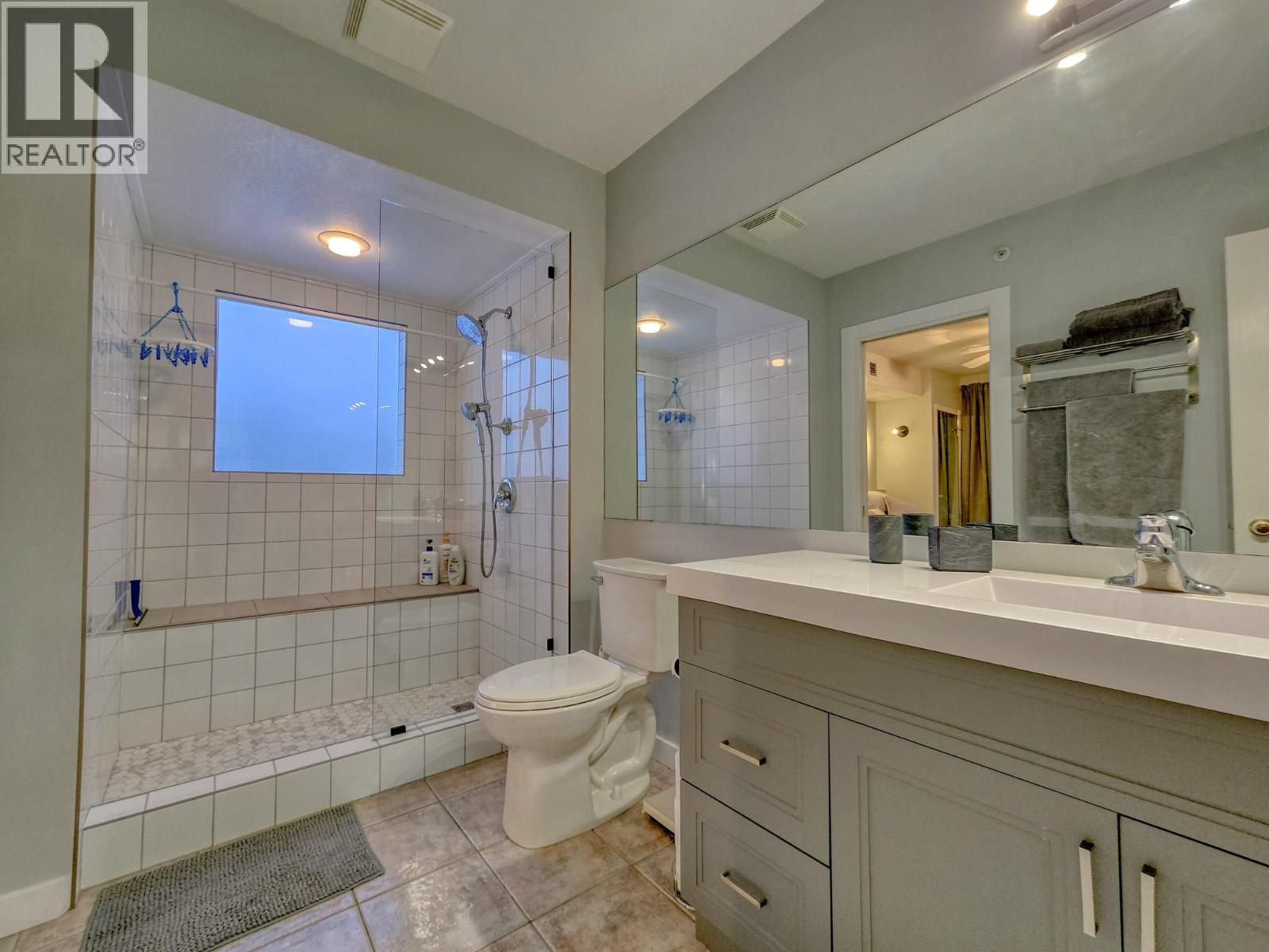 #5012A 5052 RIVERVIEW ROAD - 9