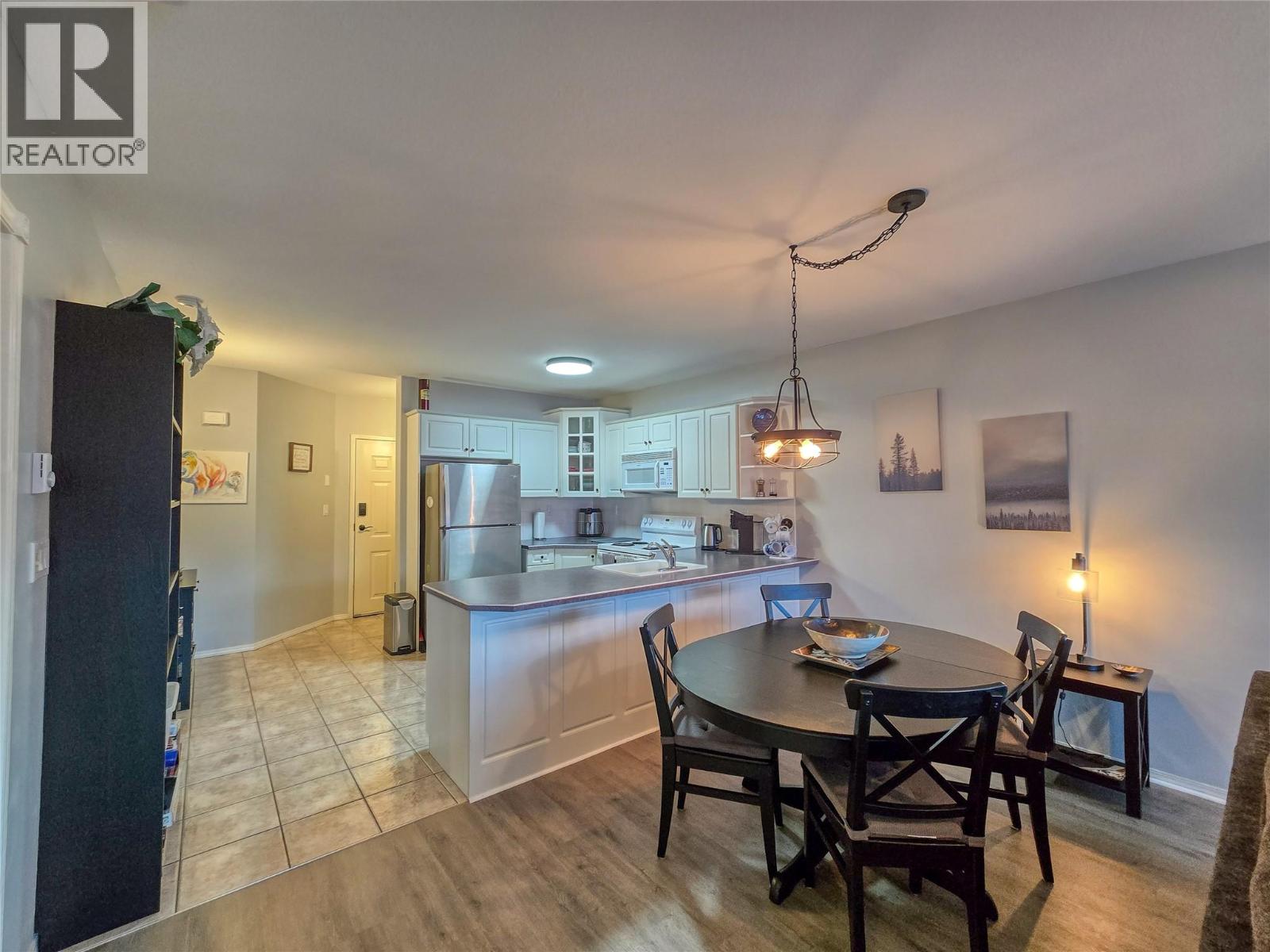 #5012A 5052 RIVERVIEW ROAD - 27