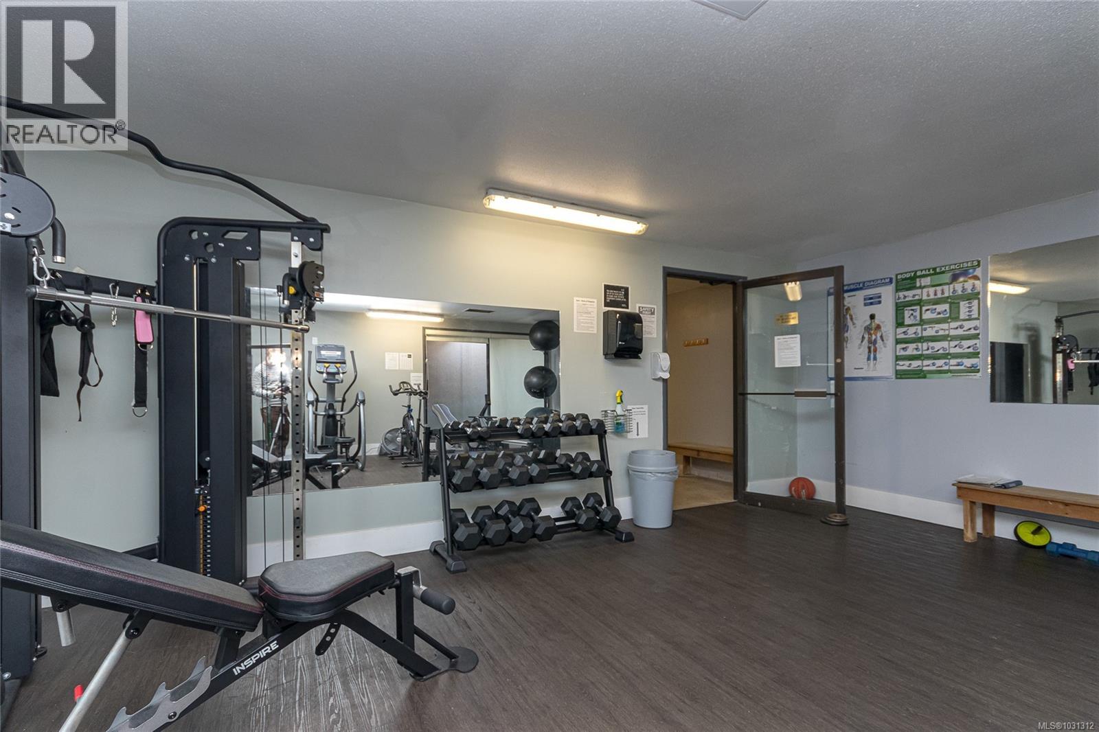 #1109 1630 QUADRA ST - 23