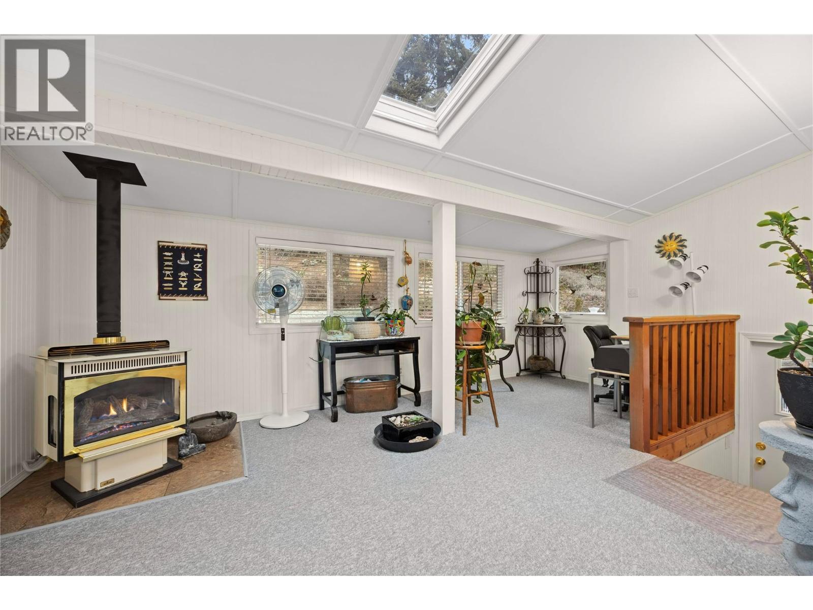 5882 Victoria Street, Peachland