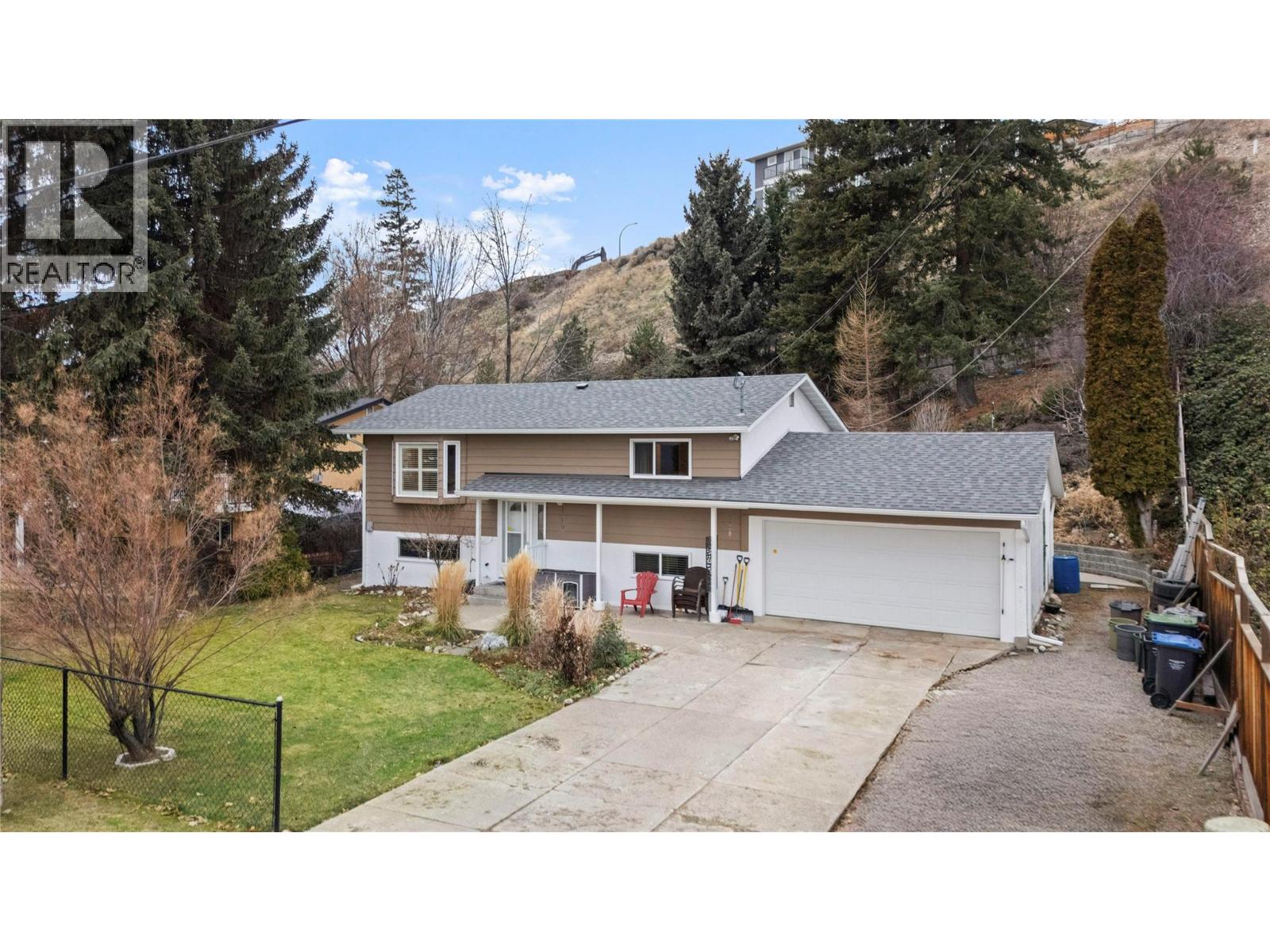 5882 Victoria Street, Peachland