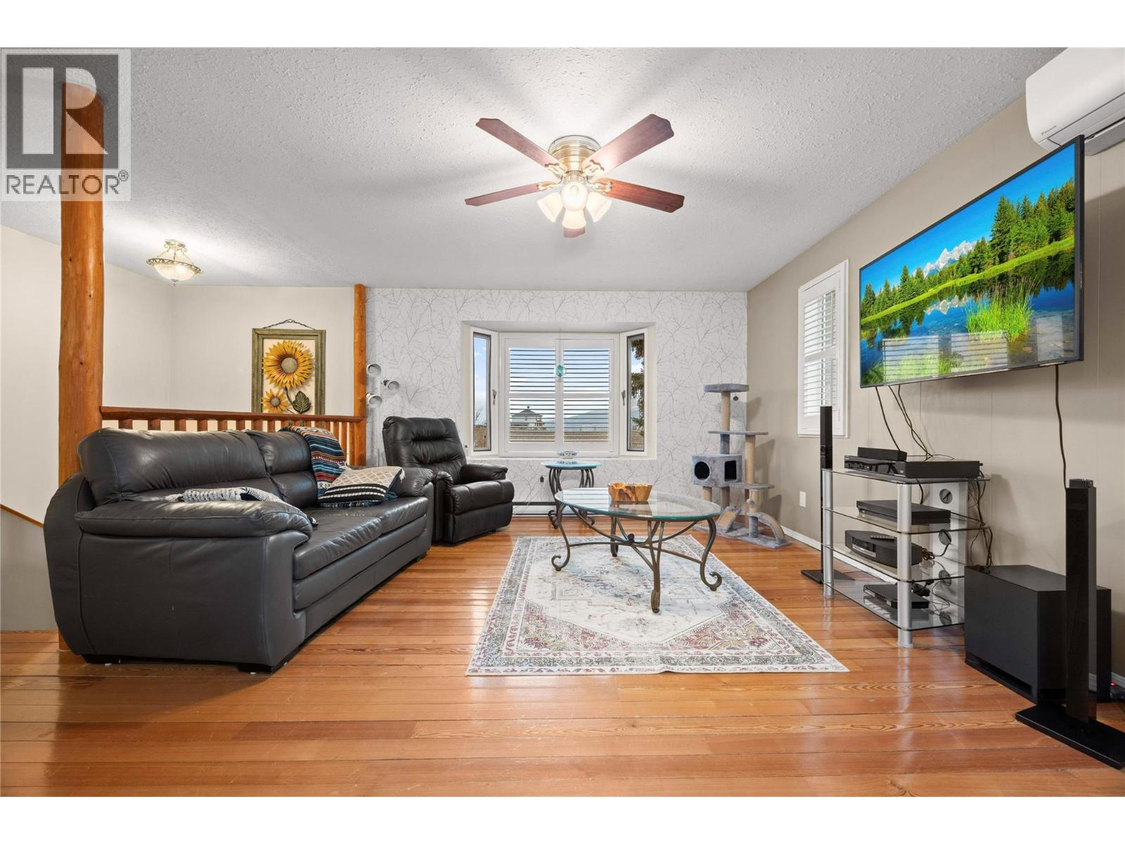 5882 Victoria Street, Peachland