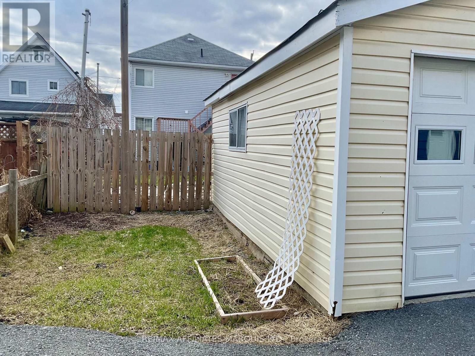 Garage & yard