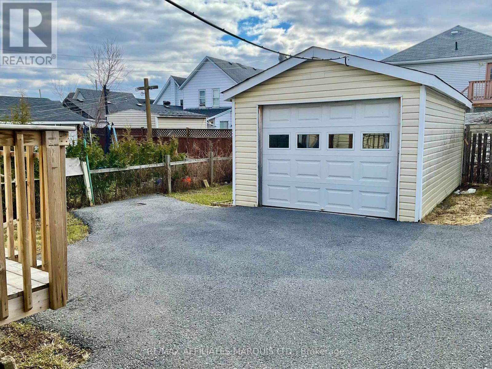 Garage Parking for 2 cars