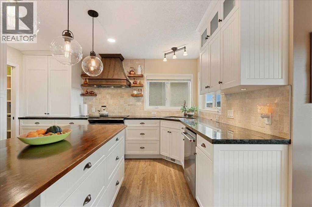 128 West Terrace Crescent, Cochrane