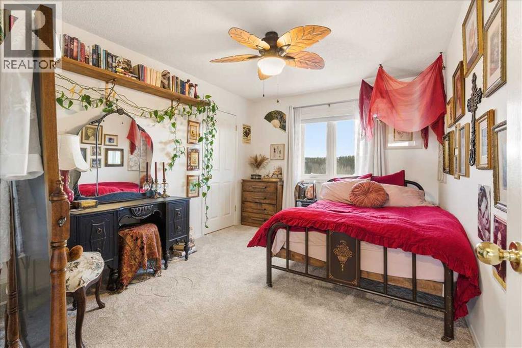 128 West Terrace Crescent, Cochrane