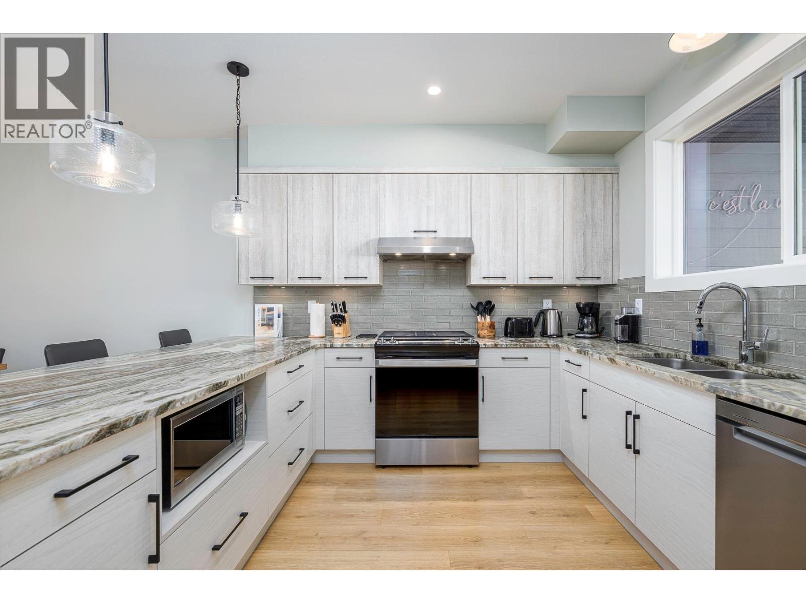 14 120 Grizzly Ridge Trail, Big White