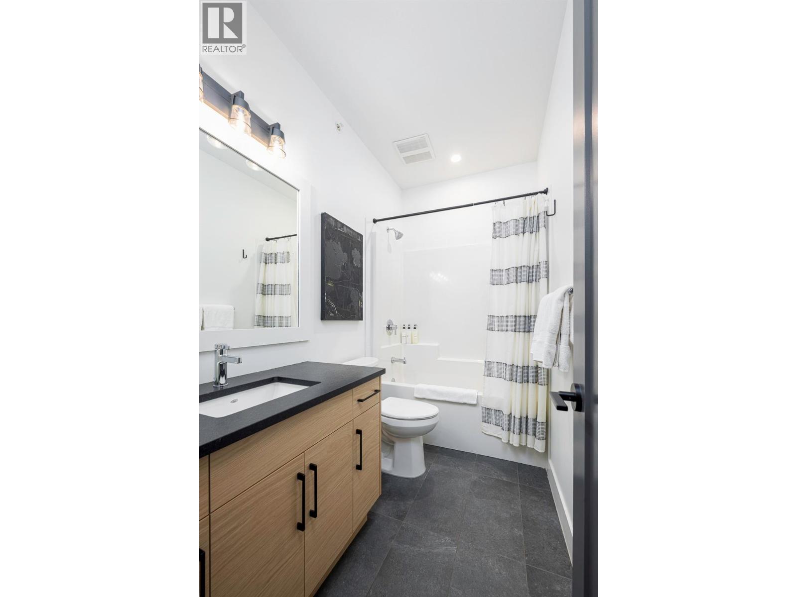 14 120 Grizzly Ridge Trail, Big White