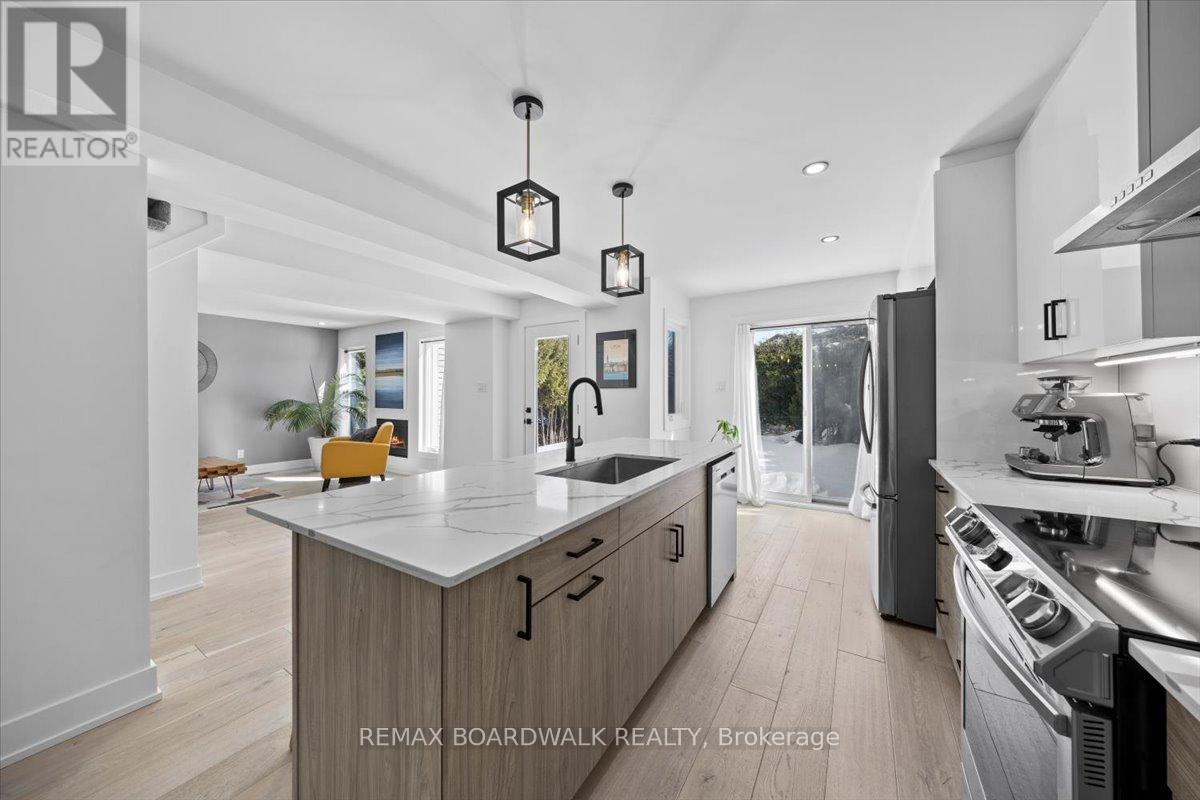 1535 KAMOURASKA CIRCLE — photo 14