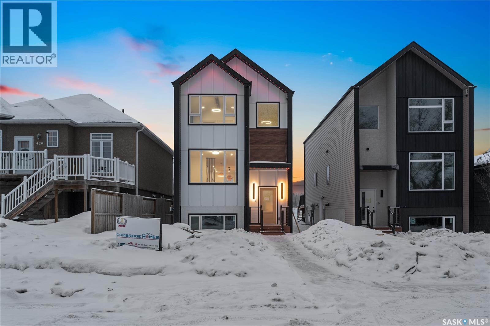 424 Empress STREET - 2